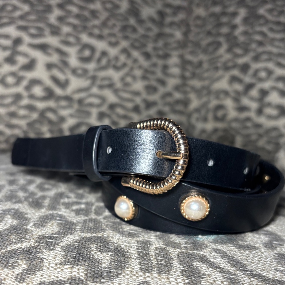 Lp blue black thin pearl accent women’s belt gold buckle girlie belt large